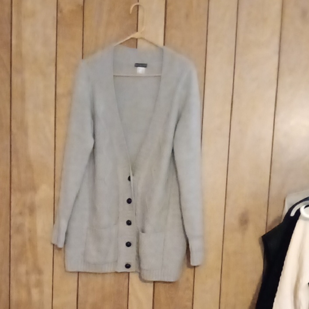 VENUS Light Gray Button-Up Cardigan